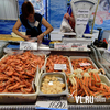 Сомнительные морепродукты продавали в трех торговых точках Владивостока