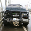 При столкновении Toyota Land Cruiser и Nissan Homy на Русском мосту пострадали три человека (ФОТО)