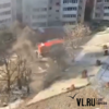 Во Владивостоке горел заброшенный барак на Давыдова (ВИДЕО)