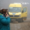 Щебень, глыбы и поломанные «маршрутки»: автомобильное и автобусное сообщение с Русским островом до сих пор затруднено (ФОТО)