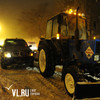 На Трудовой снегоуборочный трактор столкнулся с внедорожником (ФОТО)