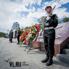 Во Владивостоке военные моряки возложили венки к мемориалу «Боевая слава ТОФ» (ФОТО)