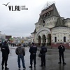 Железнодорожный вокзал Владивостока оцепили из-за подозрительного пакета (ФОТО)