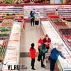 Супермаркеты Владивостока после введения санкций: импортные продукты ещё есть, но альтернативу ищем