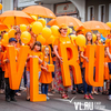 «Мы — оранжевая сила!»: читатели и «писатели» VL.ru приняли участие в шествии в честь Дня города (ФОТО; ВИДЕО)