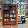 Ночью во Владивостоке горел книжный шкаф на Суханова (ФОТО)