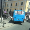 Во Владивостоке пассажирский автобус снес дорожный столбик