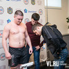 Бойцы, участвующие в чемпионате края по ММА, прошли контрольное взвешивание по Владивостоке (ФОТО)