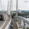 Во Владивостоке с Золотого моста вновь упал человек