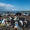 Убираем мусор за ТриДваРасами: городской субботник на острове Русский с VL.ru