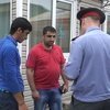 Полицейские задержали десятки нелегалов в торговых точках на Шаморе во Владивостоке (ВИДЕО)