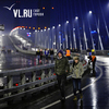 Жители Владивостока прогулялись ночью по мосту через Золотой Рог