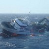 На севере Японского моря терпит бедствие траулер с 24 рыбаками на борту