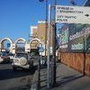 На перекрёстке улиц Пограничной и Семёновской дорожные знаки противоречат друг другу (ФОТО)