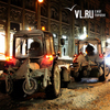 Припаркованные автомобили и заторы на дорогах Владивостока затрудняют работу снегоуборочной техники (ФОТО)