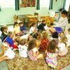 Низкие зарплаты в детских садах Владивостока заставляют воспитателей подрабатывать уборщицами