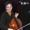 Итальянец Умберто Клеричи сыграл во Владивостоке на виолончели, которая старше города на 91 год (ФОТО)