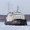 Из-за сложной ледовой обстановки во Владивостоке застряли два парома