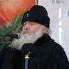 В Рождество владыка Вениамин призвал жителей Владивостока нести в душе мир и любовь ко всем людям (ФОТО)