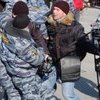 Союз журналистов России требует расследовать избиения сотрудников СМИ
