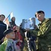 Ветераны и школьники Владивостока совершили восхождение на гору Русская