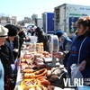 На центральной площади Владивостока проходит продуктовая ярмарка
