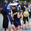 В день начала войны во Владивостоке прошло шествие со свечами
