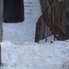 Владивосток ждет нового снега, а на Невельского и «старый» не убирается (ФОТО)