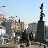 На главной площади Владивостока монтируют новую сцену (ФОТО)