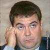 Медведев призвал резче изменять курс рубля