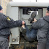 Акции протеста во Владивостоке прекращаются силами ОМОНа