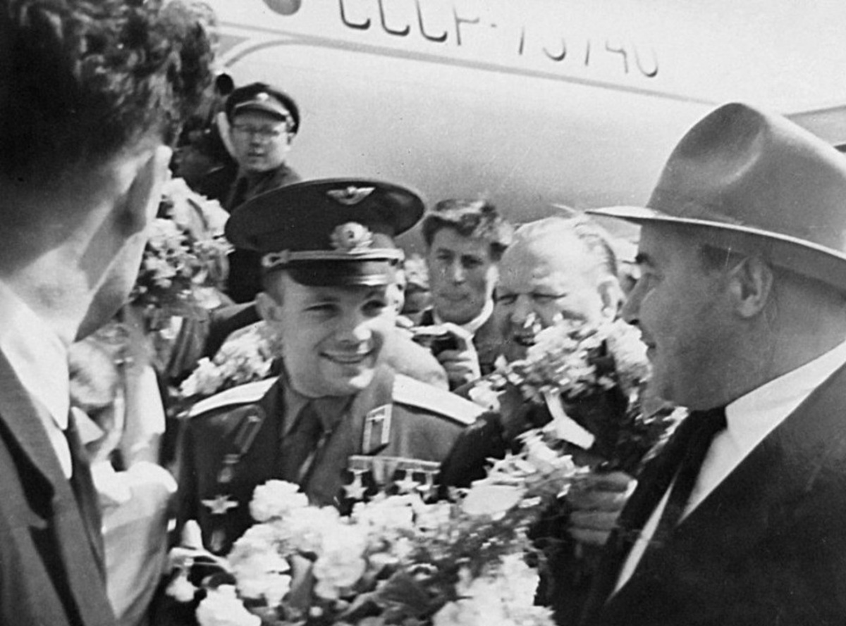 1962г ю.а.Гагарин прилетел в Хабаровск