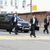 Телохранители Ким Чен Ына прикрывали собой лимузин — newsvl.ru