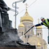 После водных процедур монумент стал заметно чище — newsvl.ru