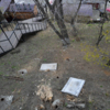 Окурки сбрасывают вниз со склона — newsvl.ru