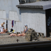 Отдыхающие под палящим солнцем  — newsvl.ru
