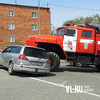 Пожарная машина и Nissan Wingroad столкнулись на Героев-Тихоокеанцев (ФОТО)
