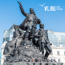 Администрация Владивостока в третий раз ищет желающих помыть 29 памятников за 1,6 миллиона рублей
