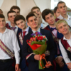 Главный атрибут школьников сегодня - выпускная лента  — newsvl.ru