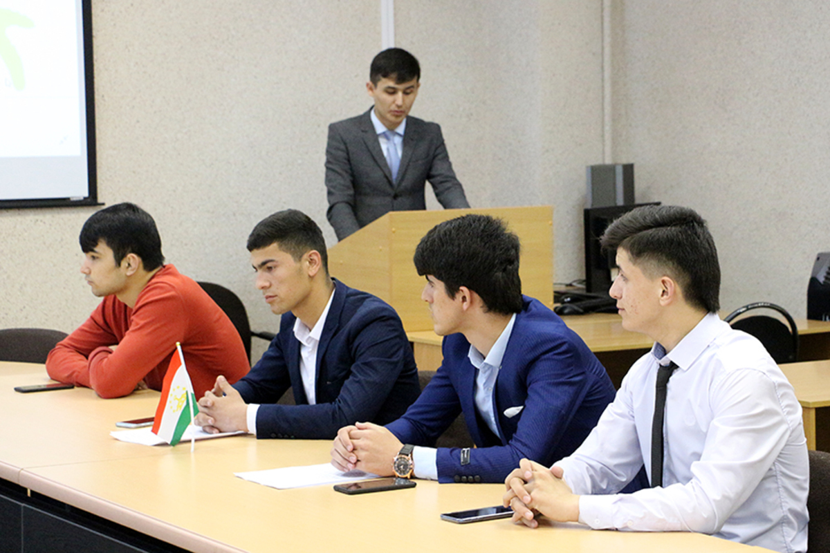Таджикский молодежный. Комитет по делам молодежи Таджикистана. Молодежная политика в Таджикистане. Молодежь Таджикистана фото. Молодёжная политика в Таджкистане.