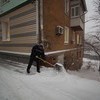 А где-то горожане берут дело, а точнее, лопаты, в свои руки — newsvl.ru