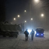 На дорогах лежит толстый слой снега — newsvl.ru