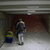 Ветер и снег превратили лестницы в подземных переходах в горки — newsvl.ru