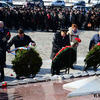 После церемонии у Вечного огня собравшиеся почтили память погибших минутой молчания — newsvl.ru