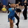 Участники демонстрировали танцы, как из латиноамериканской программы, так и европейской — newsvl.ru