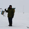Любители зимней рыбалки не оставляют свое хобби, пока на море держится лед — newsvl.ru