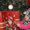 Милана (10 месяцев) получила в подарок развивающие игрушки — newsvl.ru