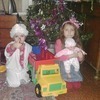 Марина Геня (5 лет) получила в подарок долгожданную куклу Babby Anabal, а Никите Геня (4 года) Дед Мороз подарил самосвал — newsvl.ru