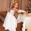Фея Алина (6 лет) пыталась превратить салат в кучу подарков. Результат - фея Динь-Динь и Рапунцель — newsvl.ru