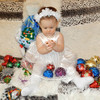 Аришка (11 месяцев) получила в подарок плюшевого зайку — newsvl.ru